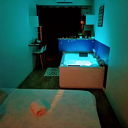Cosy, Grand Privatif Et Parking Privee Centre Apartment