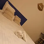 Cosy, Grand Privatif Et Parking Privee Centre * Menton